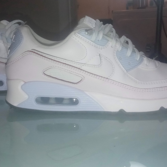 AirMax - Picture 9 of 13